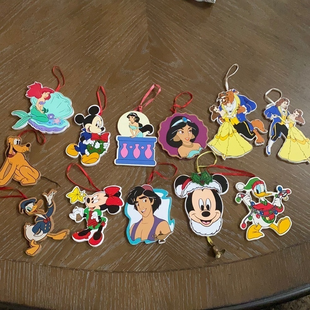 12 Disney Christmas🎄Ornaments